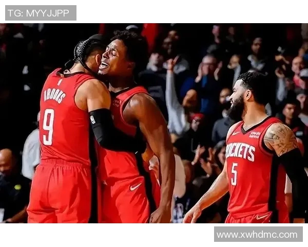 2008年湖人对阵火箭的经典对决回顾与精彩瞬间分析